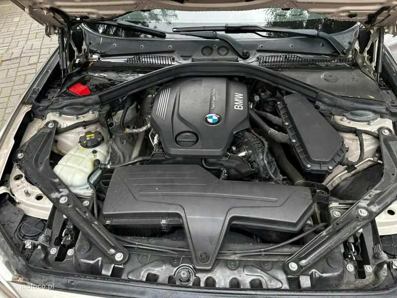 BMW Seria 2 F22 220 46