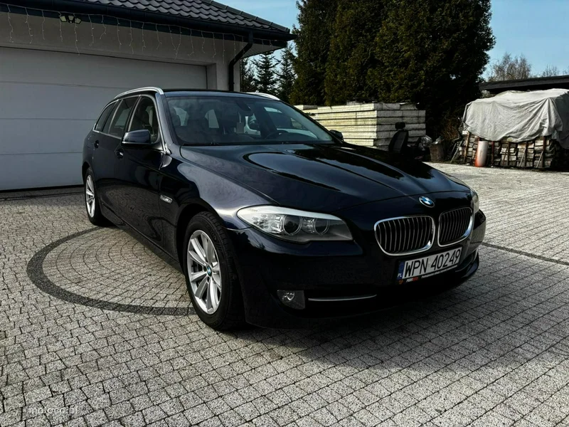 BMW Seria 5 F10 520 2