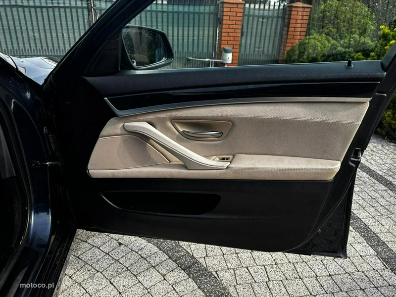 BMW Seria 5 F10 520 25