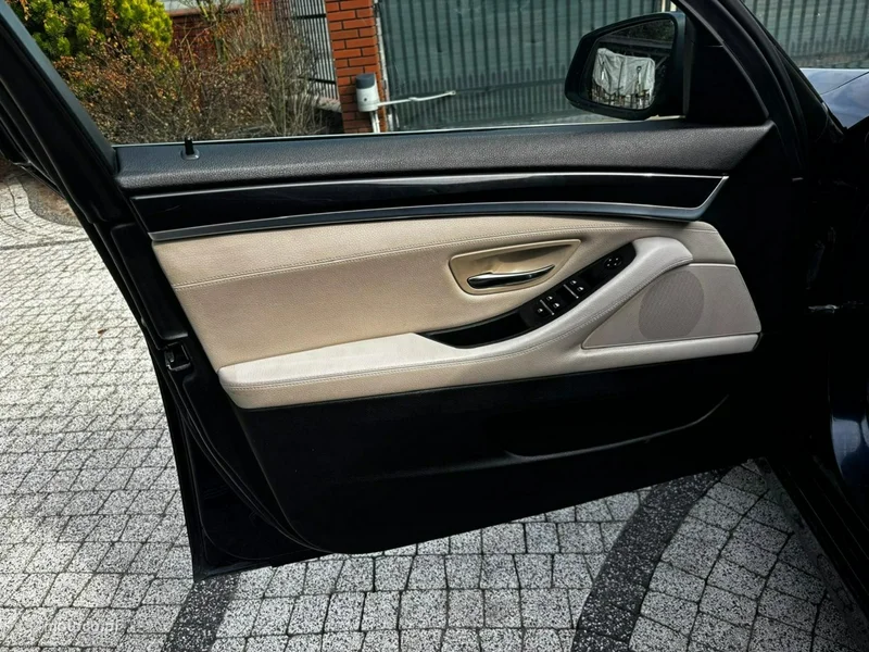 BMW Seria 5 F10 520 32