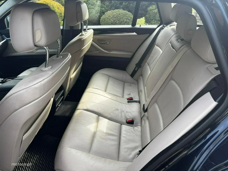 BMW Seria 5 F10 520 33