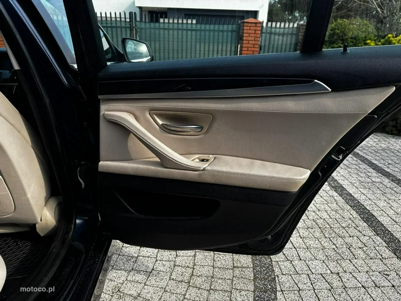 BMW Seria 5 F10 520 37