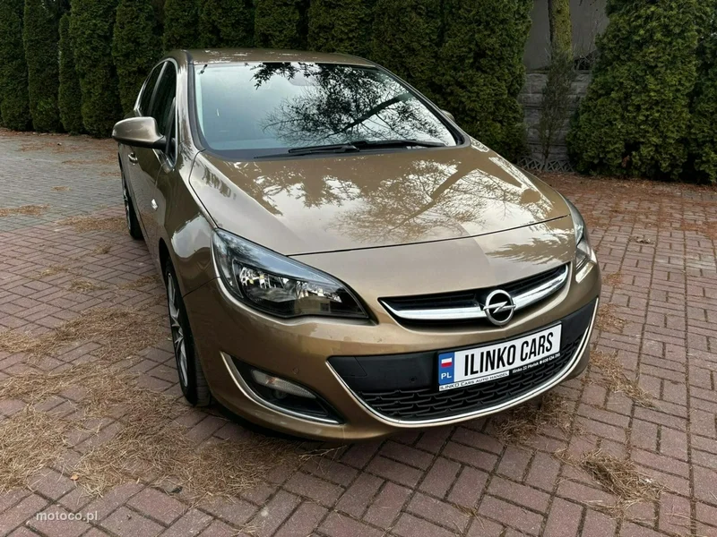Opel Astra J