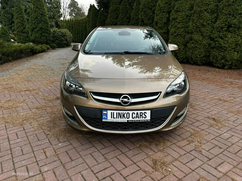 Opel Astra J 2