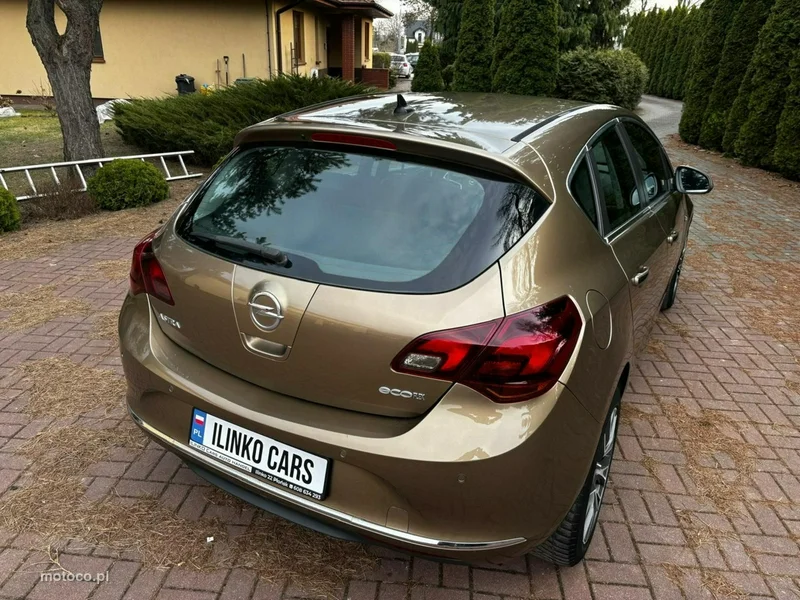 Opel Astra J 18