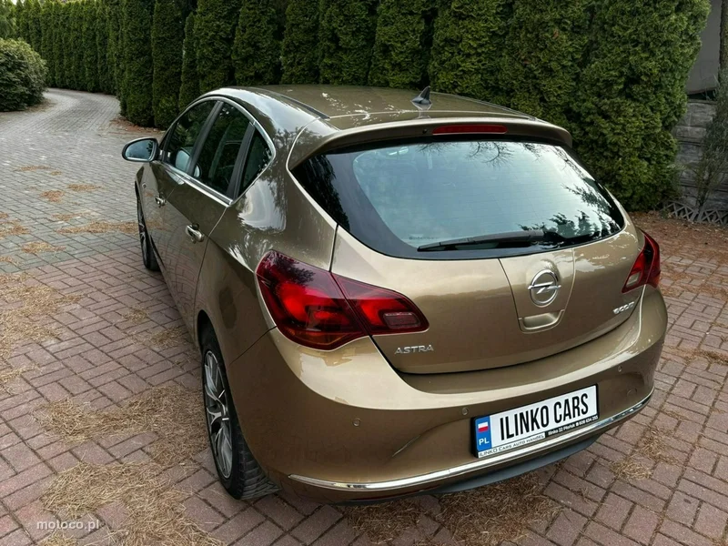 Opel Astra J 22