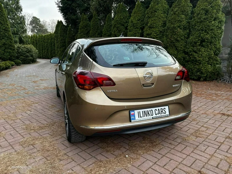Opel Astra J 23