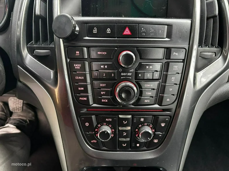 Opel Astra J 29