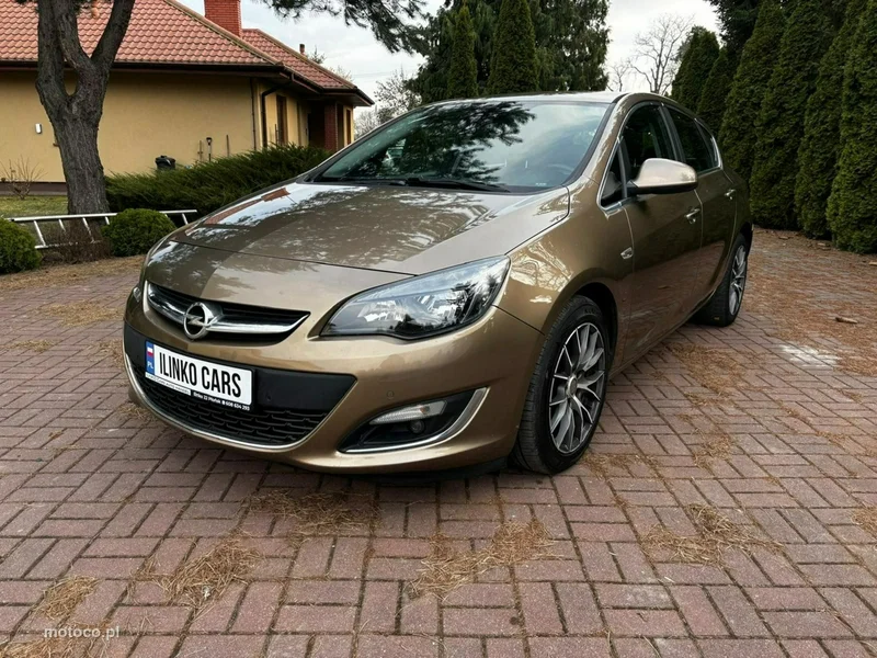 Opel Astra J 5