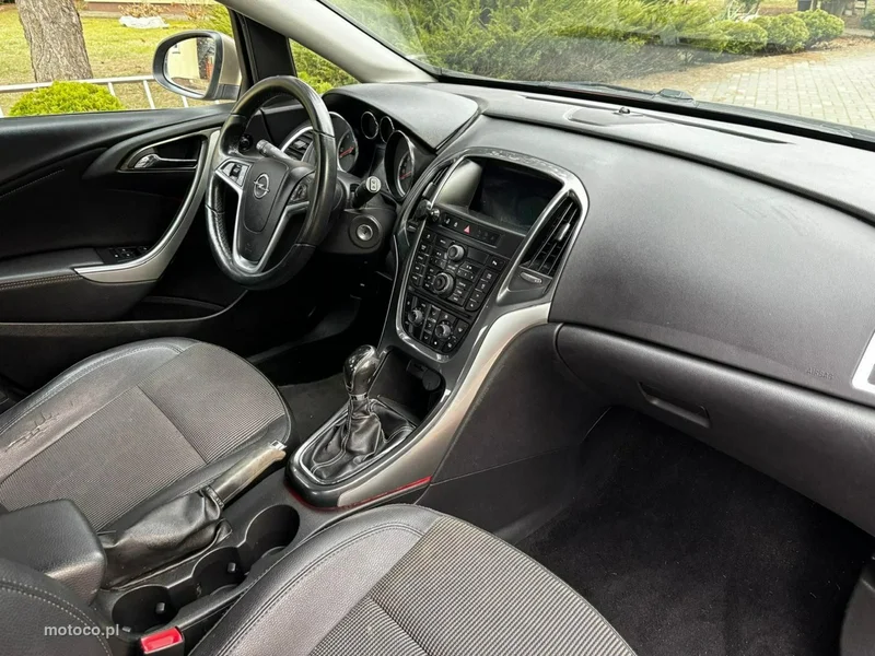 Opel Astra J 41
