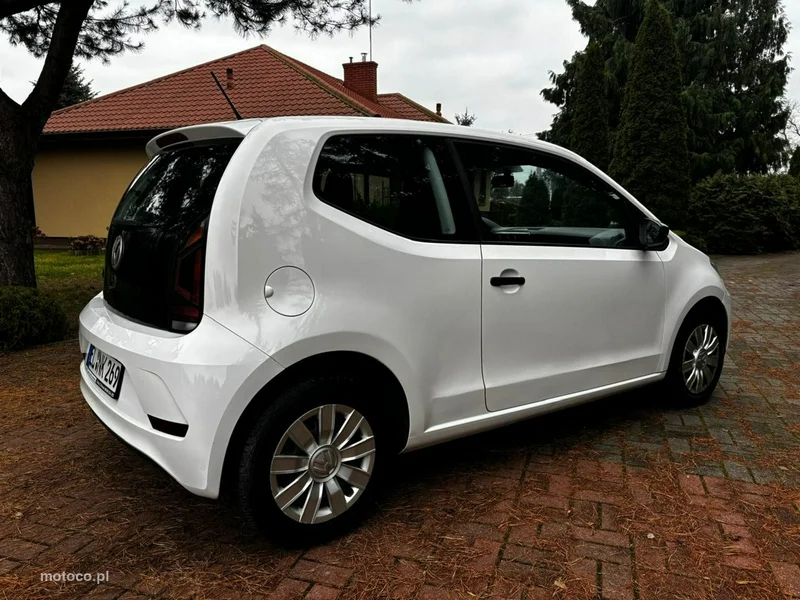 Volkswagen up! 13