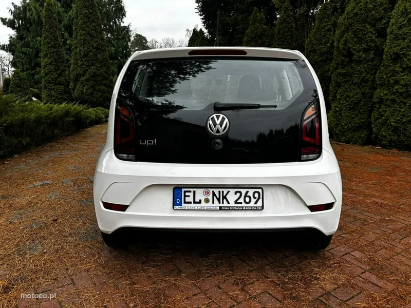 Volkswagen up! 17