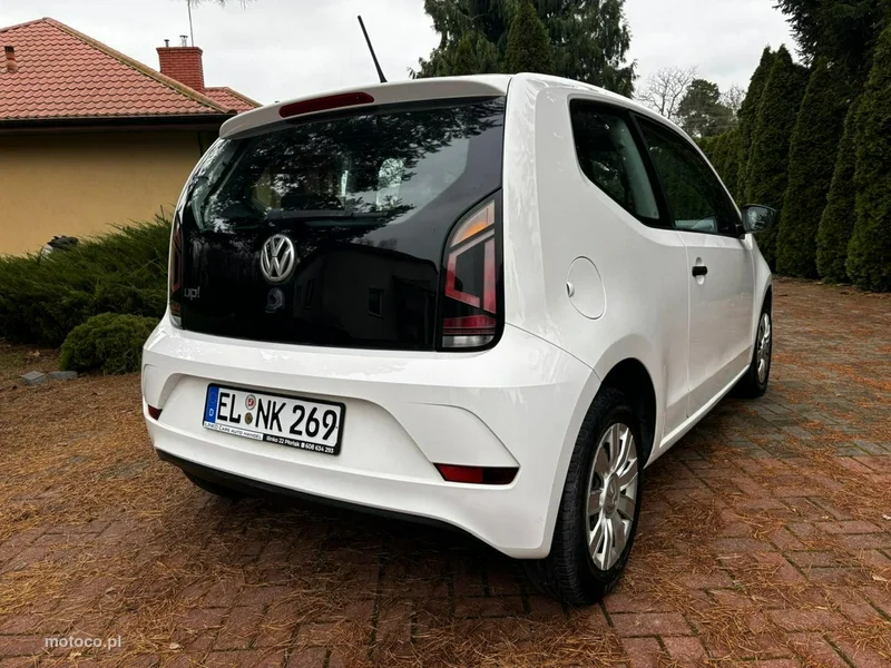 Volkswagen up! 21