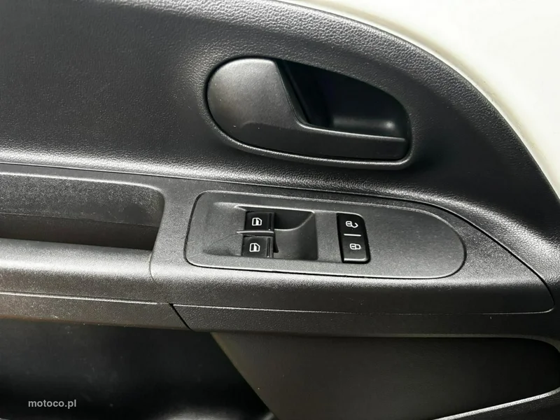 Volkswagen up! 26