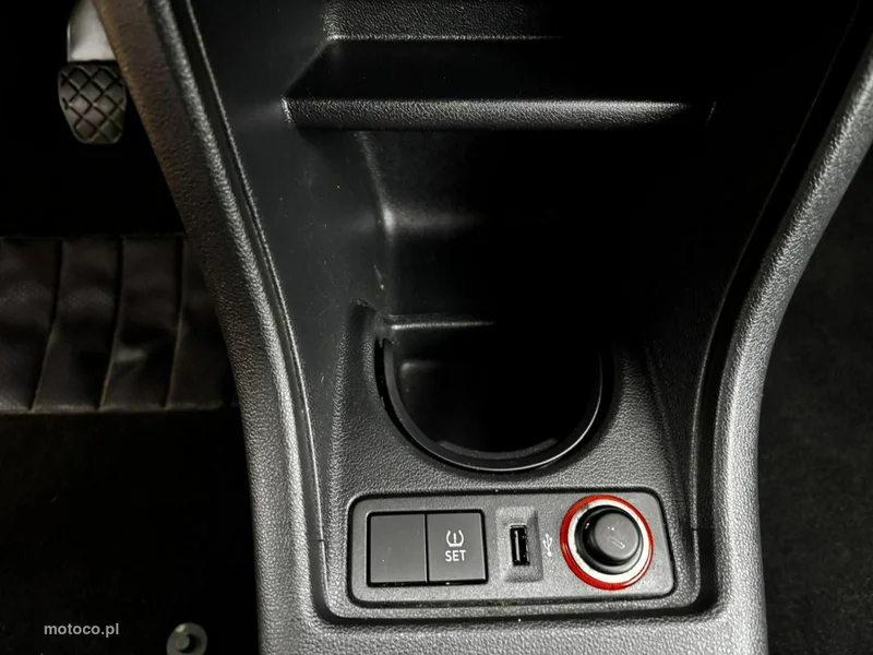 Volkswagen up! 27