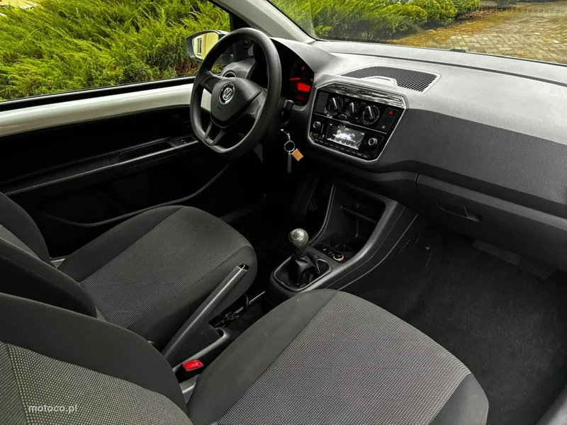 Volkswagen up! 35