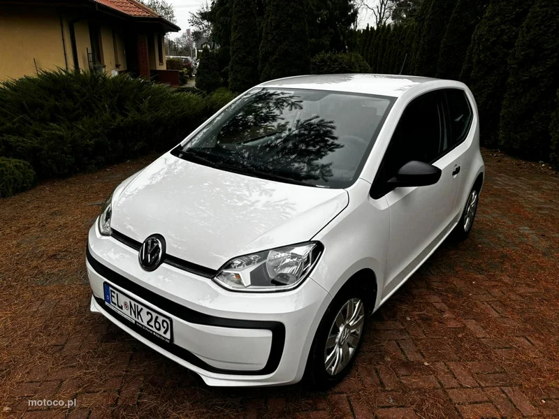 Volkswagen up! 8