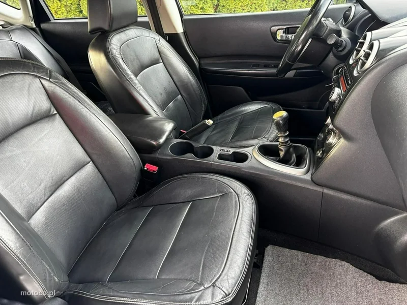 Nissan Qashqai 25