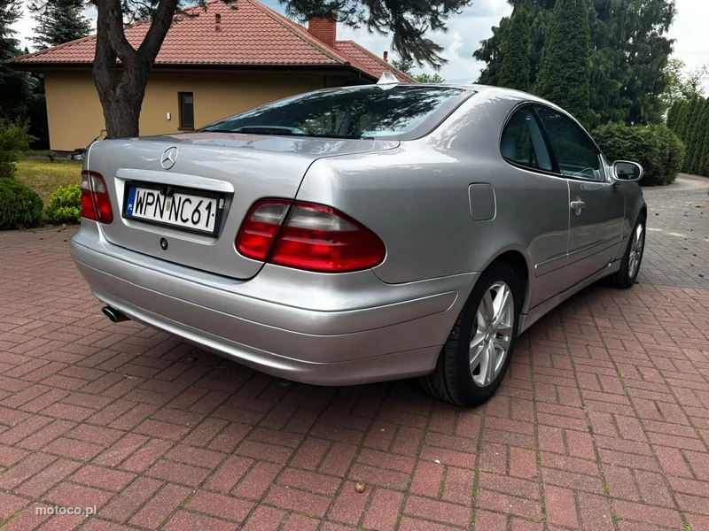 Mercedes-Benz CLK C208 CLK 200 12