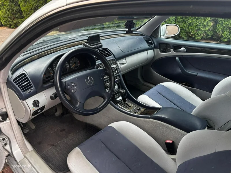 Mercedes-Benz CLK C208 CLK 200 33