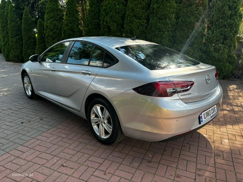 Opel Insignia B 18
