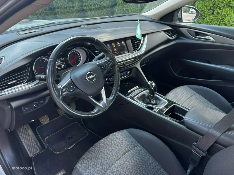 Opel Insignia B 34