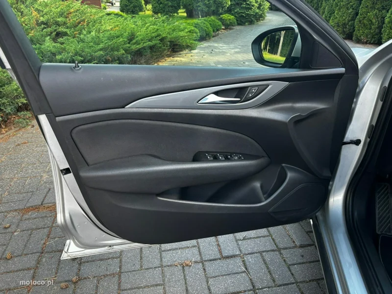 Opel Insignia B 35