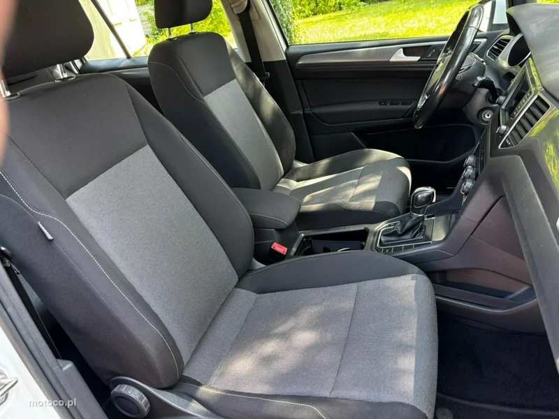 Volkswagen Golf Sportsvan VII 34