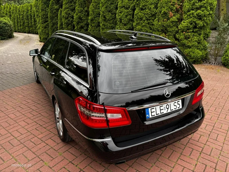 Mercedes-Benz Klasa E W212 E 200 11