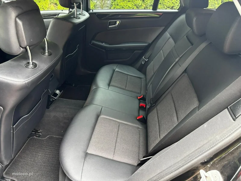 Mercedes-Benz Klasa E W212 E 200 19