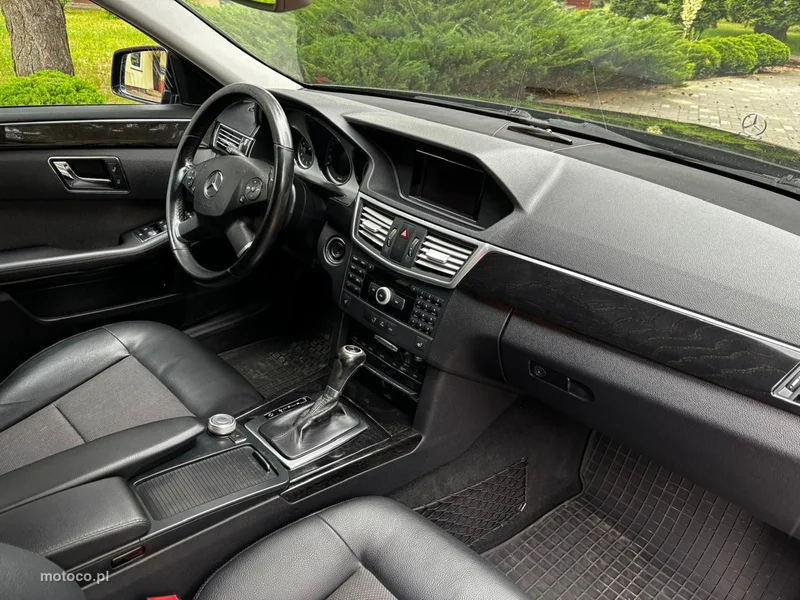 Mercedes-Benz Klasa E W212 E 200 24