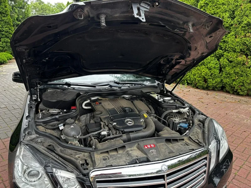 Mercedes-Benz Klasa E W212 E 200 33