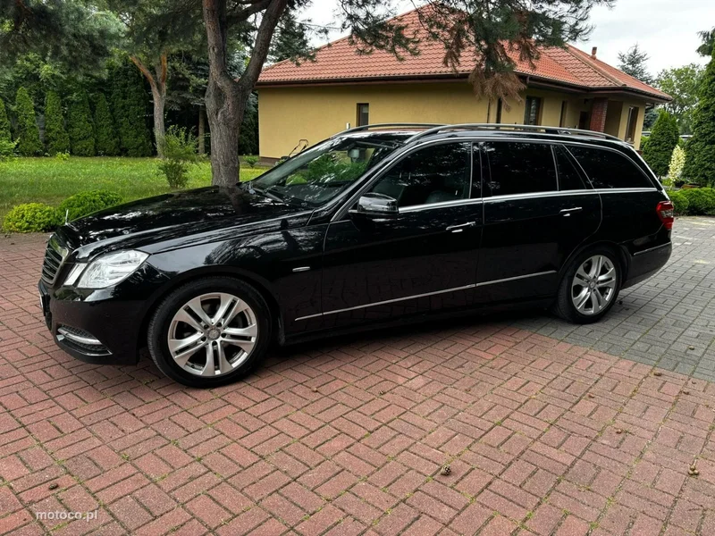 Mercedes-Benz Klasa E W212 E 200 39