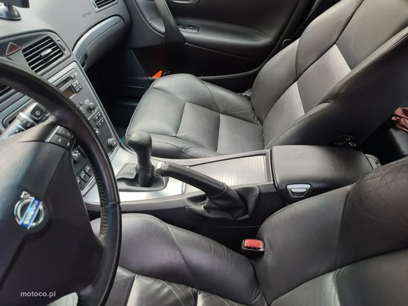 Volvo S60 19