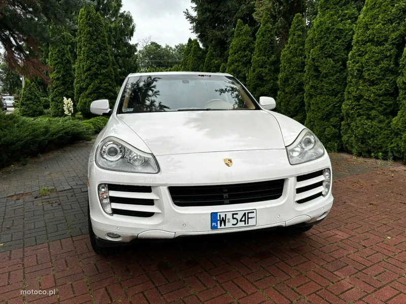 Porsche 718 Cayman 3