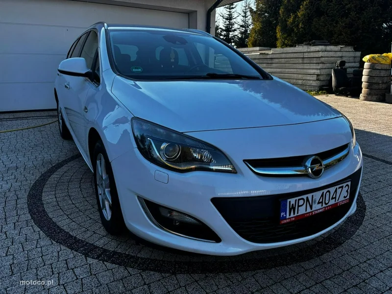 Opel Astra J 2