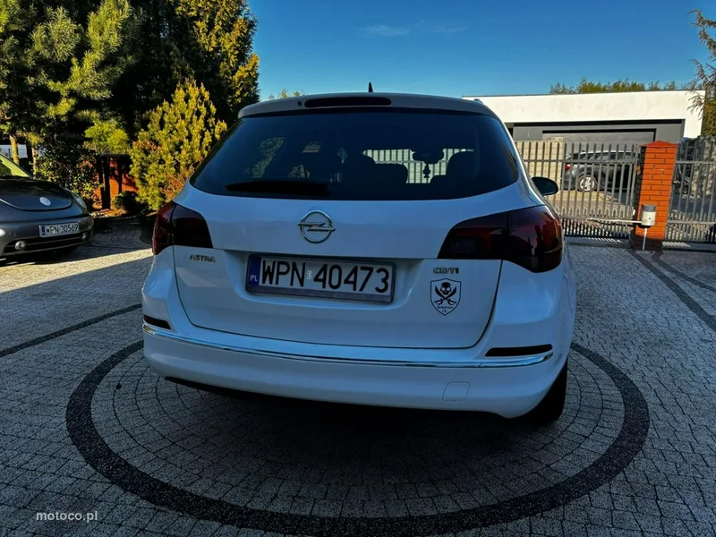 Opel Astra J 17