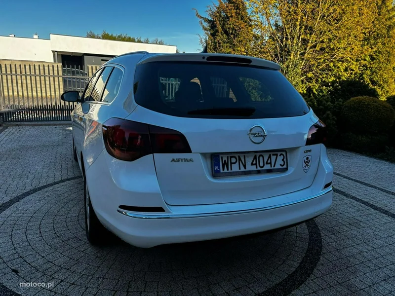 Opel Astra J 18