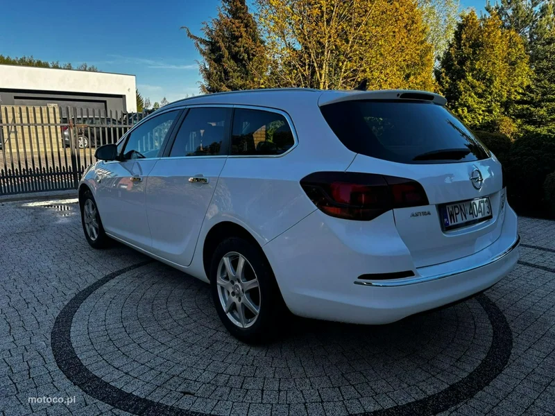 Opel Astra J 19