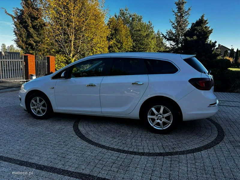 Opel Astra J 21