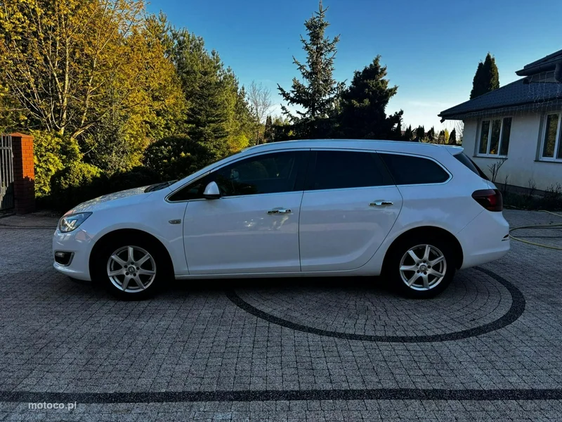 Opel Astra J 22