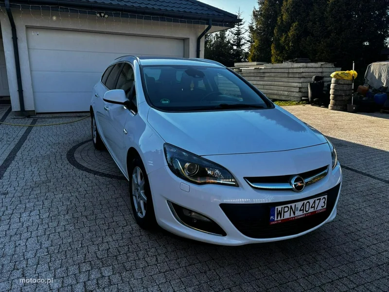Opel Astra J 28