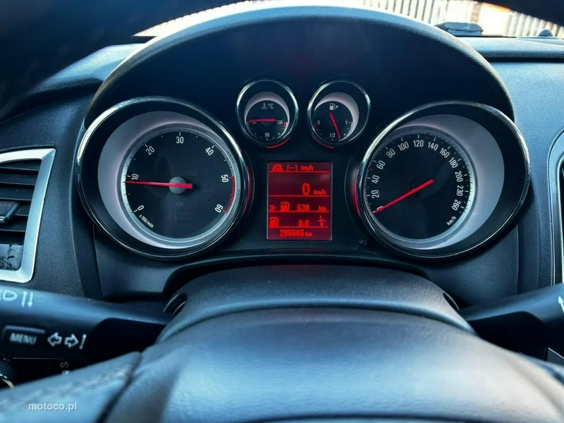 Opel Astra J 42