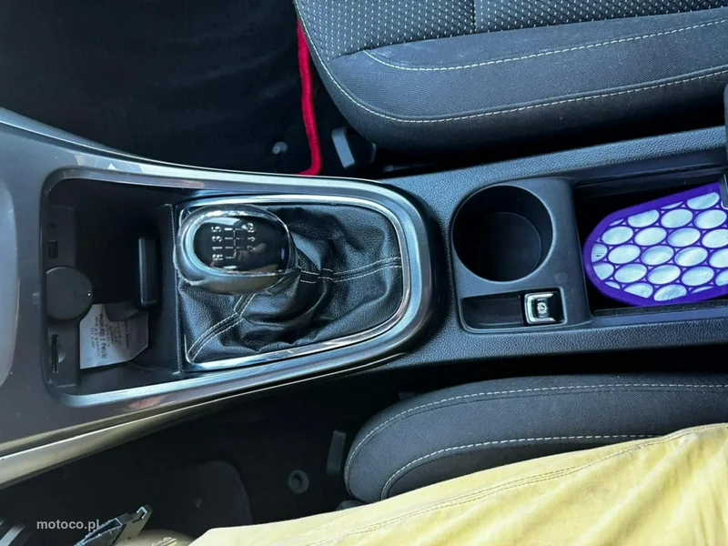 Opel Astra J 44