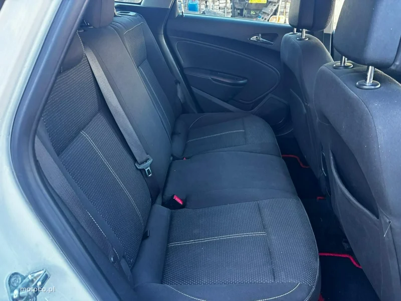 Opel Astra J 45