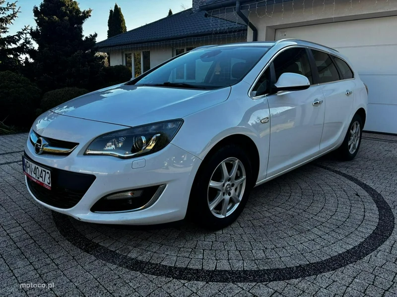 Opel Astra J 7