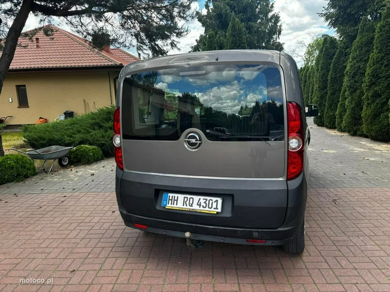 Opel Combo D 11