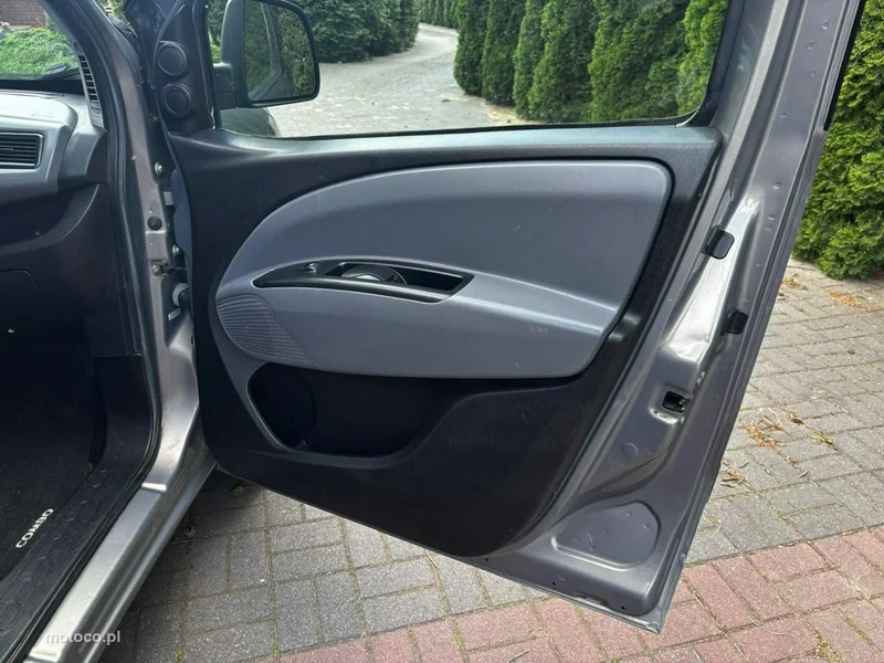 Opel Combo D 19
