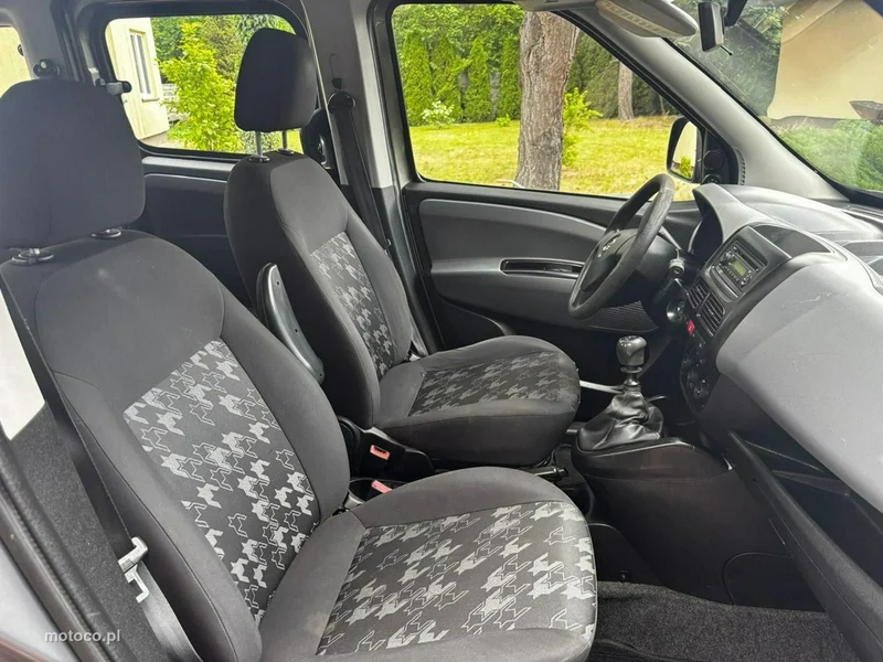Opel Combo D 21