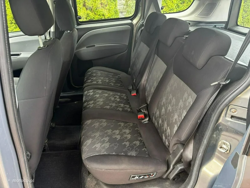 Opel Combo D 24